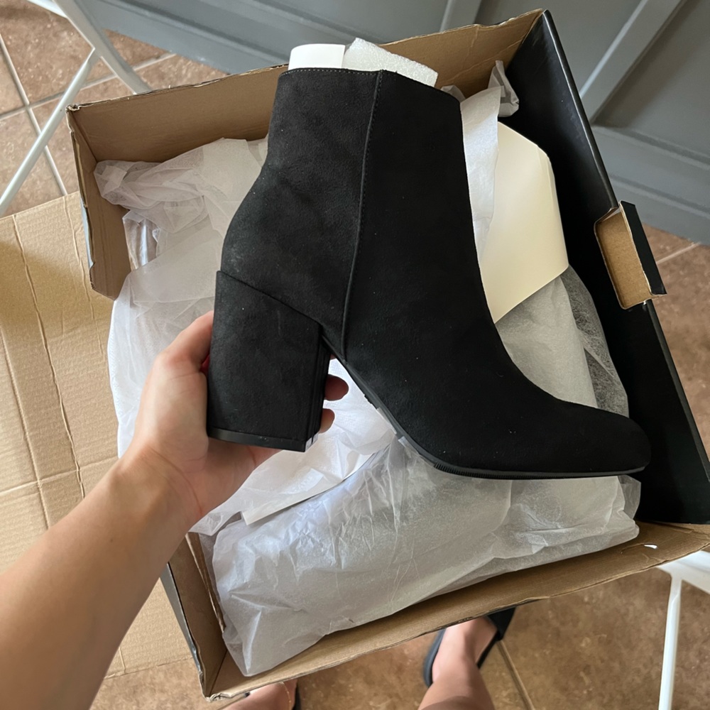 Fashion nova black booties